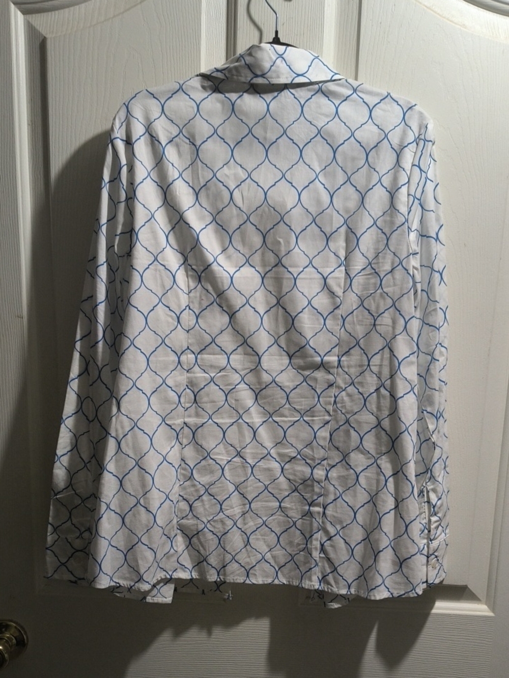 Chadwicks White Button-Down Shirt with Blue Geometric Print - Picture 4 of 5